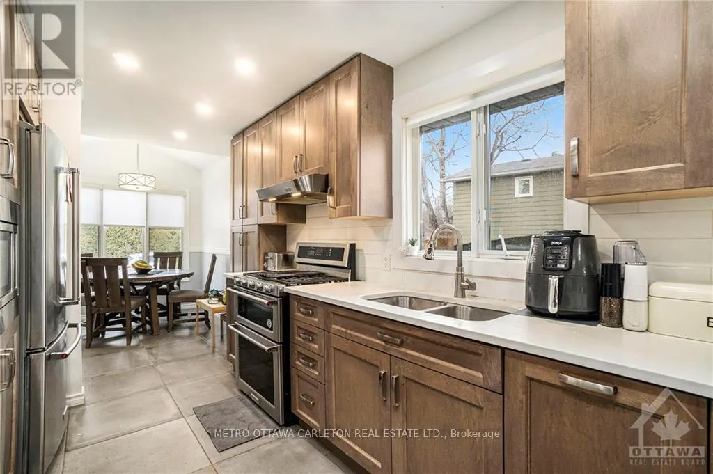 41 RED MAPLE CRESCENT