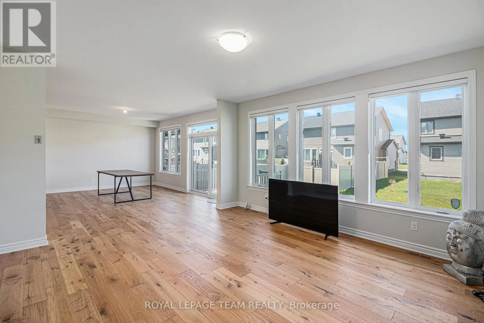 486 CENTRAL PARK BOULEVARD