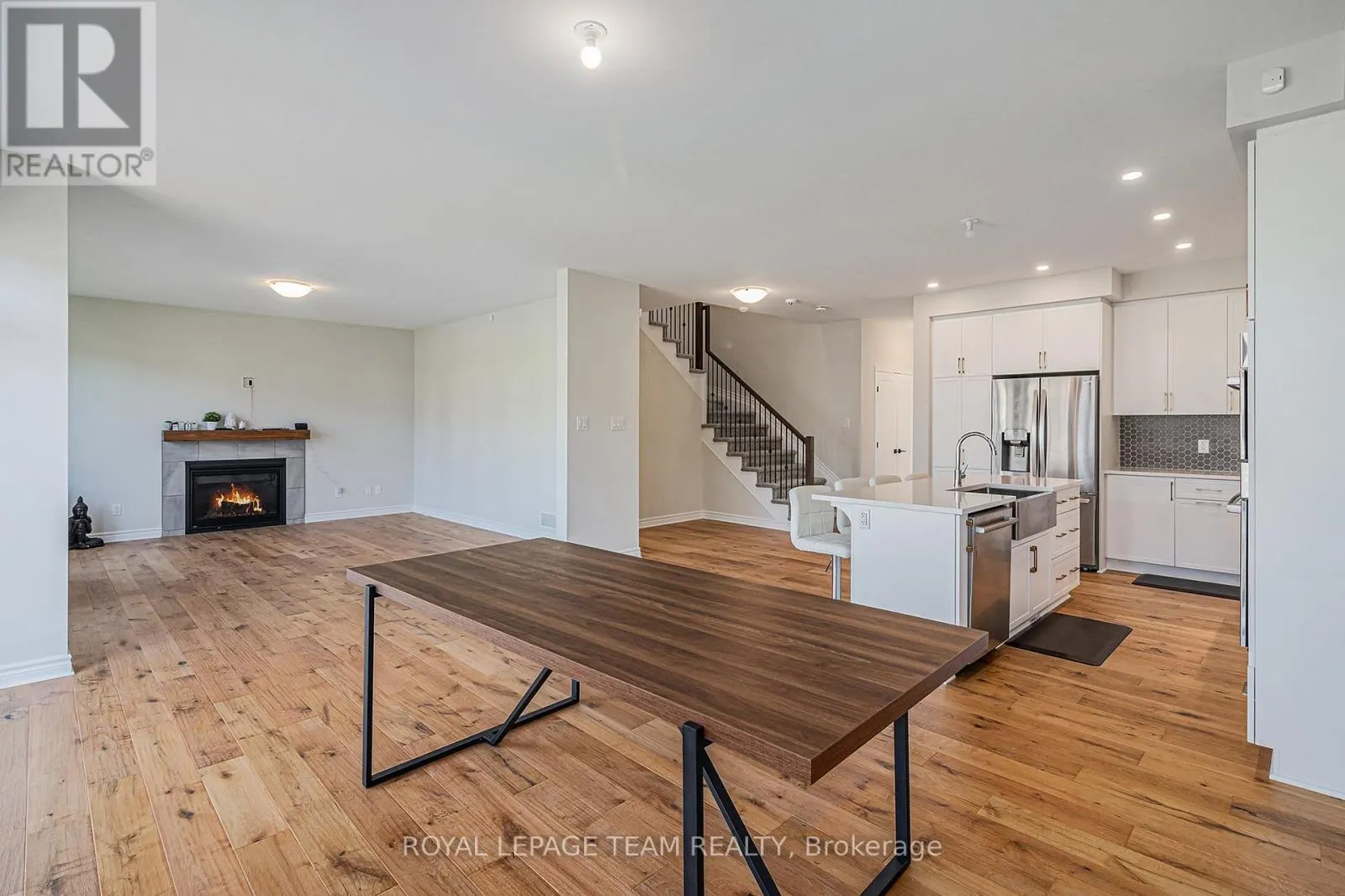 486 CENTRAL PARK BOULEVARD