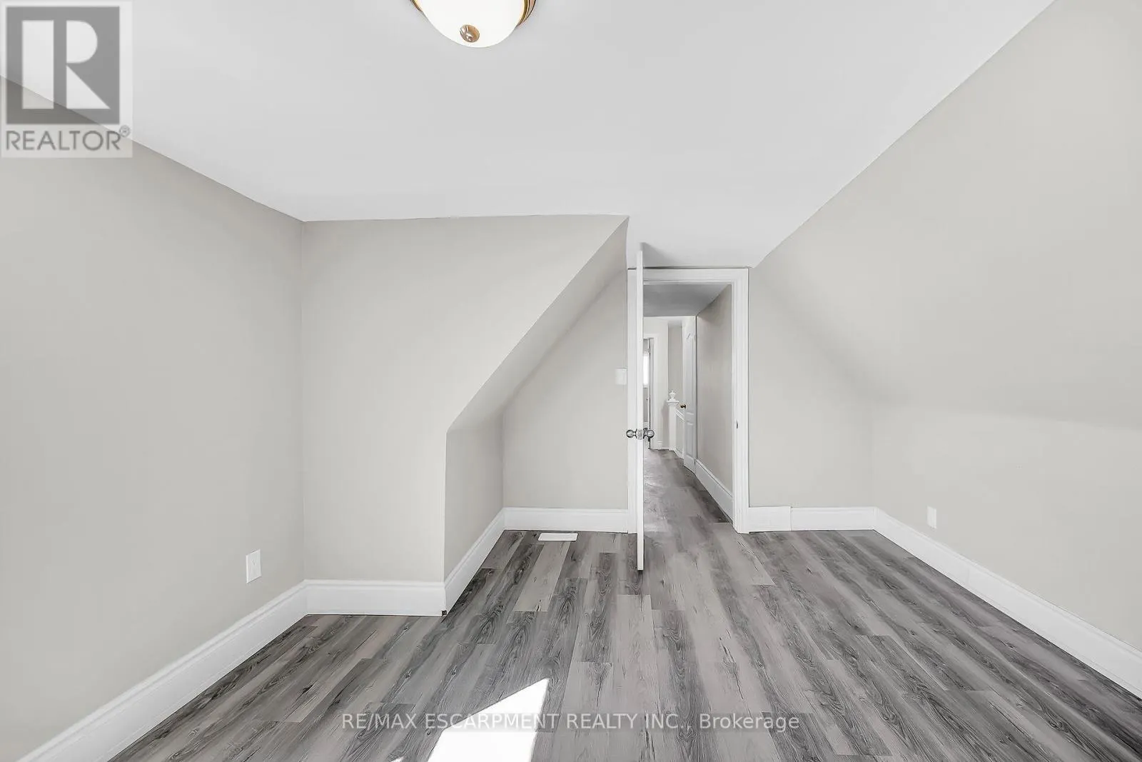 138 SANFORD AVENUE N