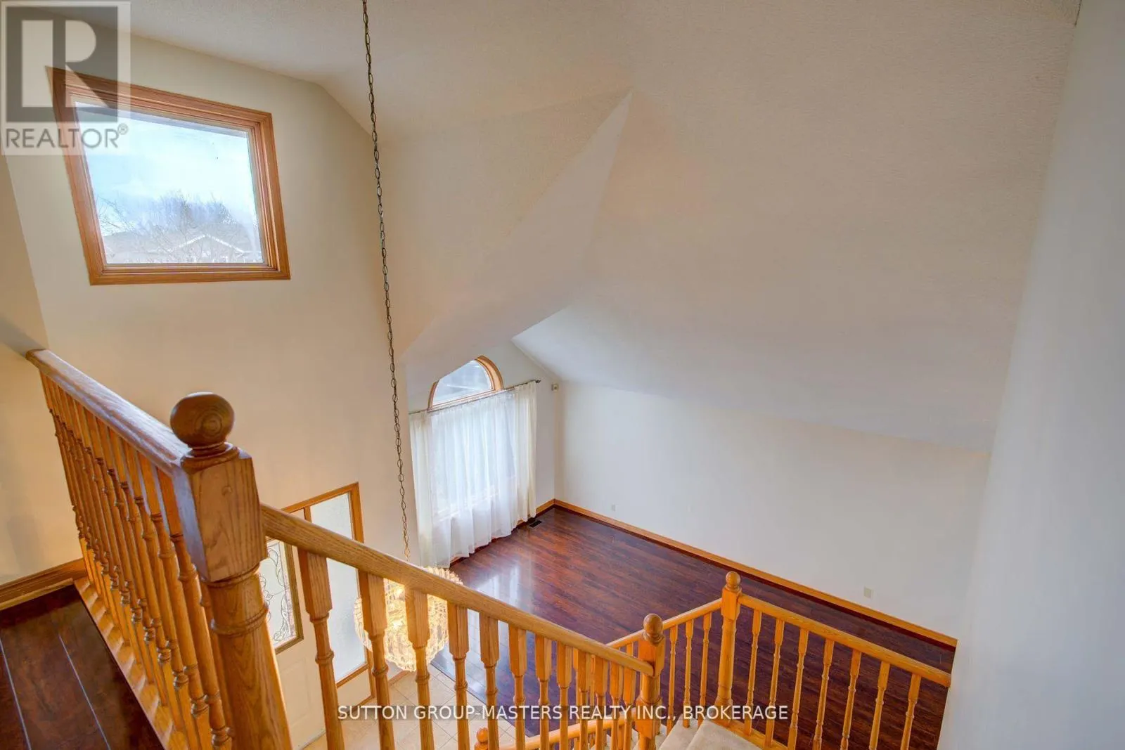873 IRVING COURT
