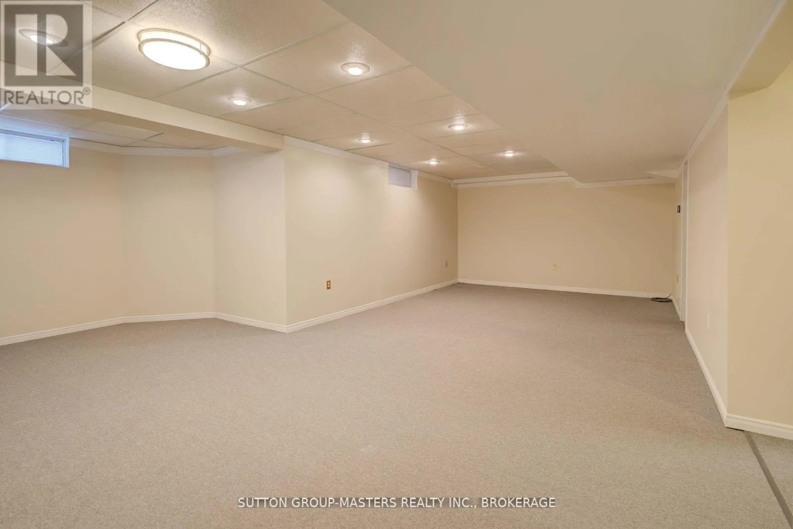 873 IRVING COURT