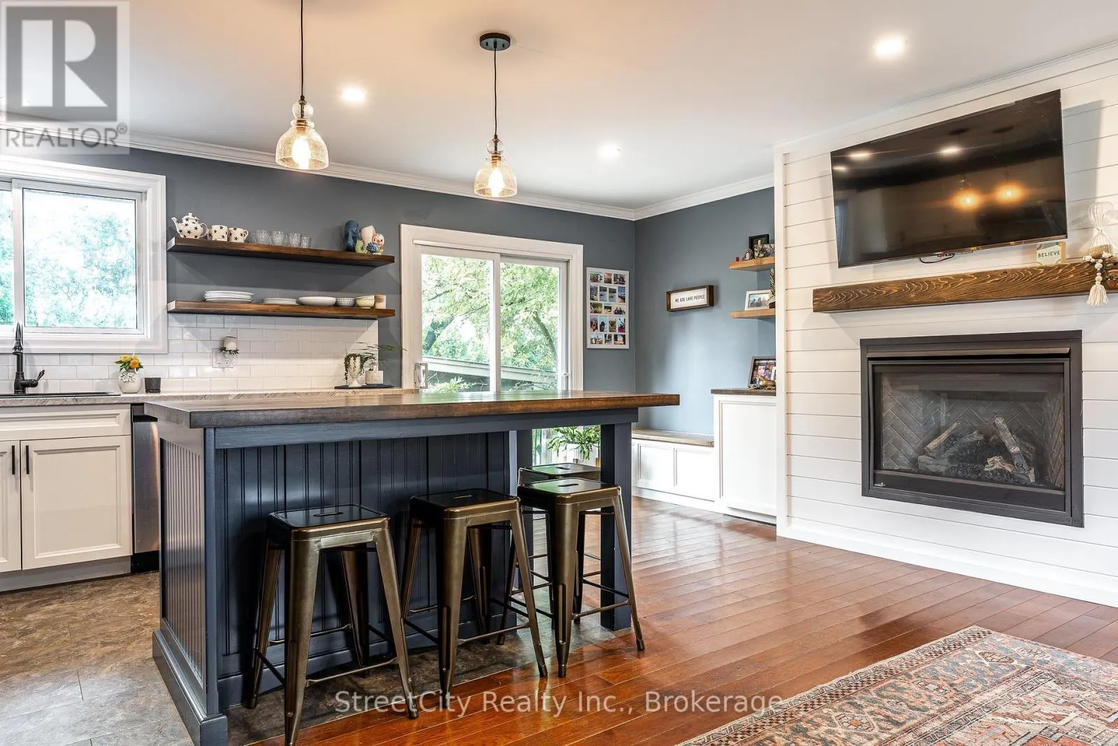 27 RIEHL COURT