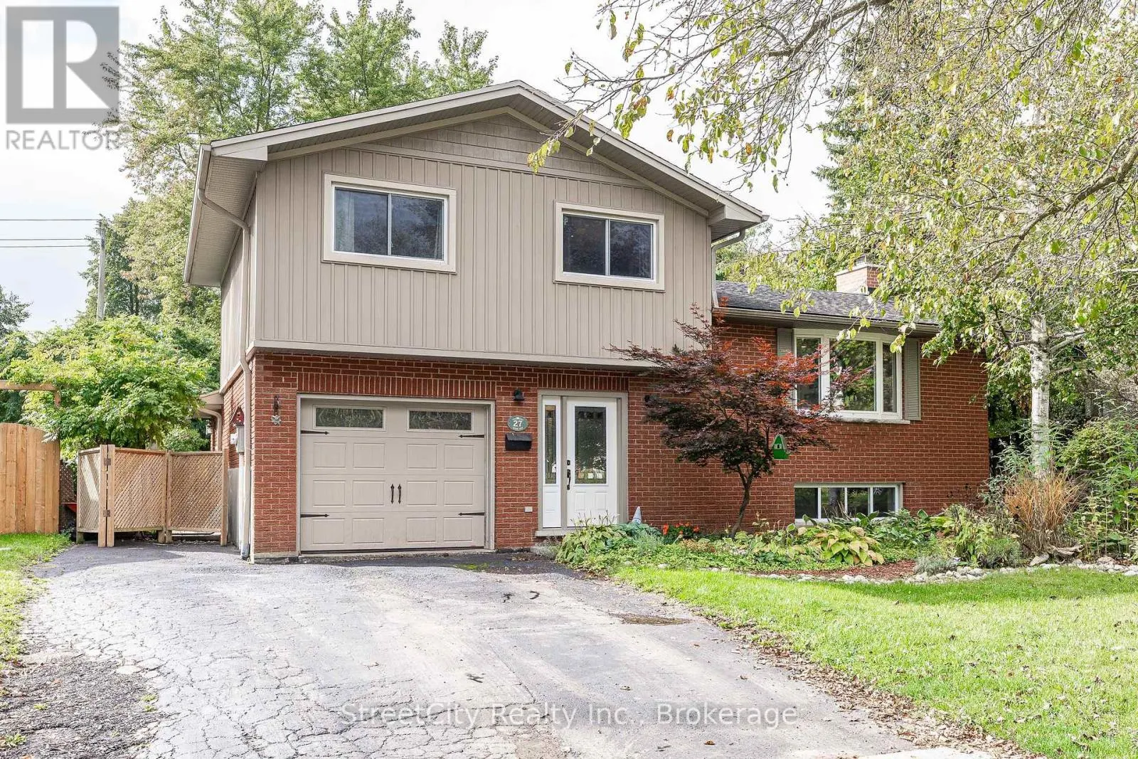 27 RIEHL COURT