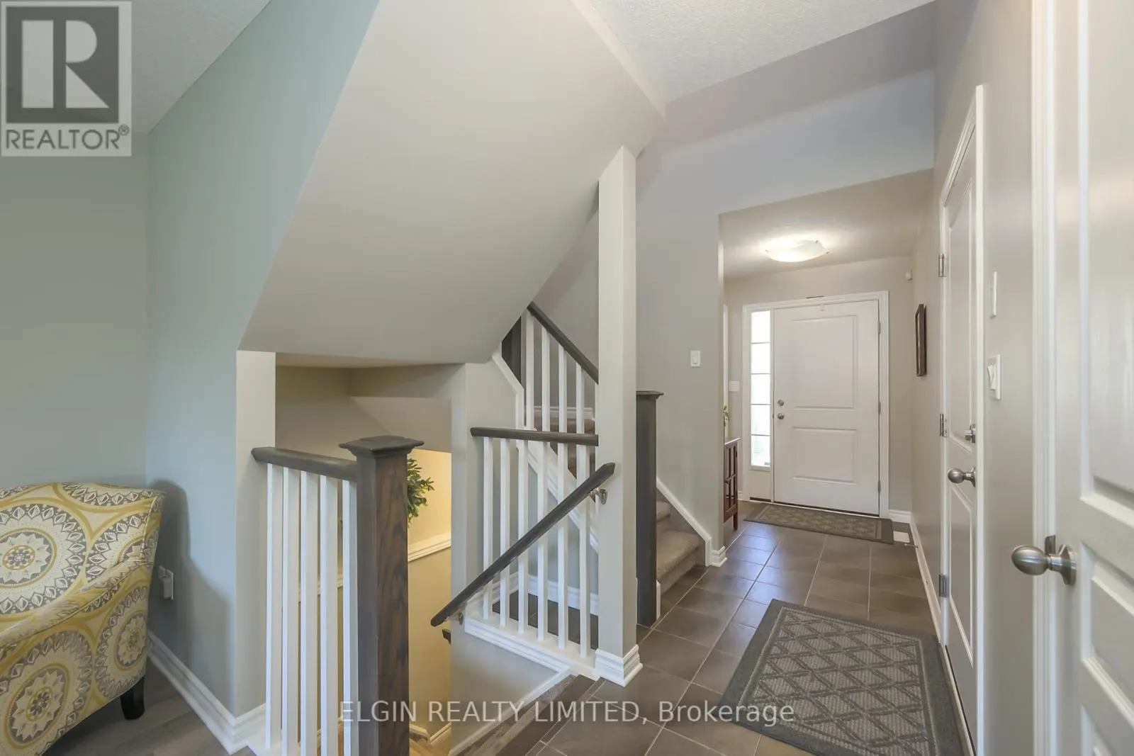 12 RUSSET LANE