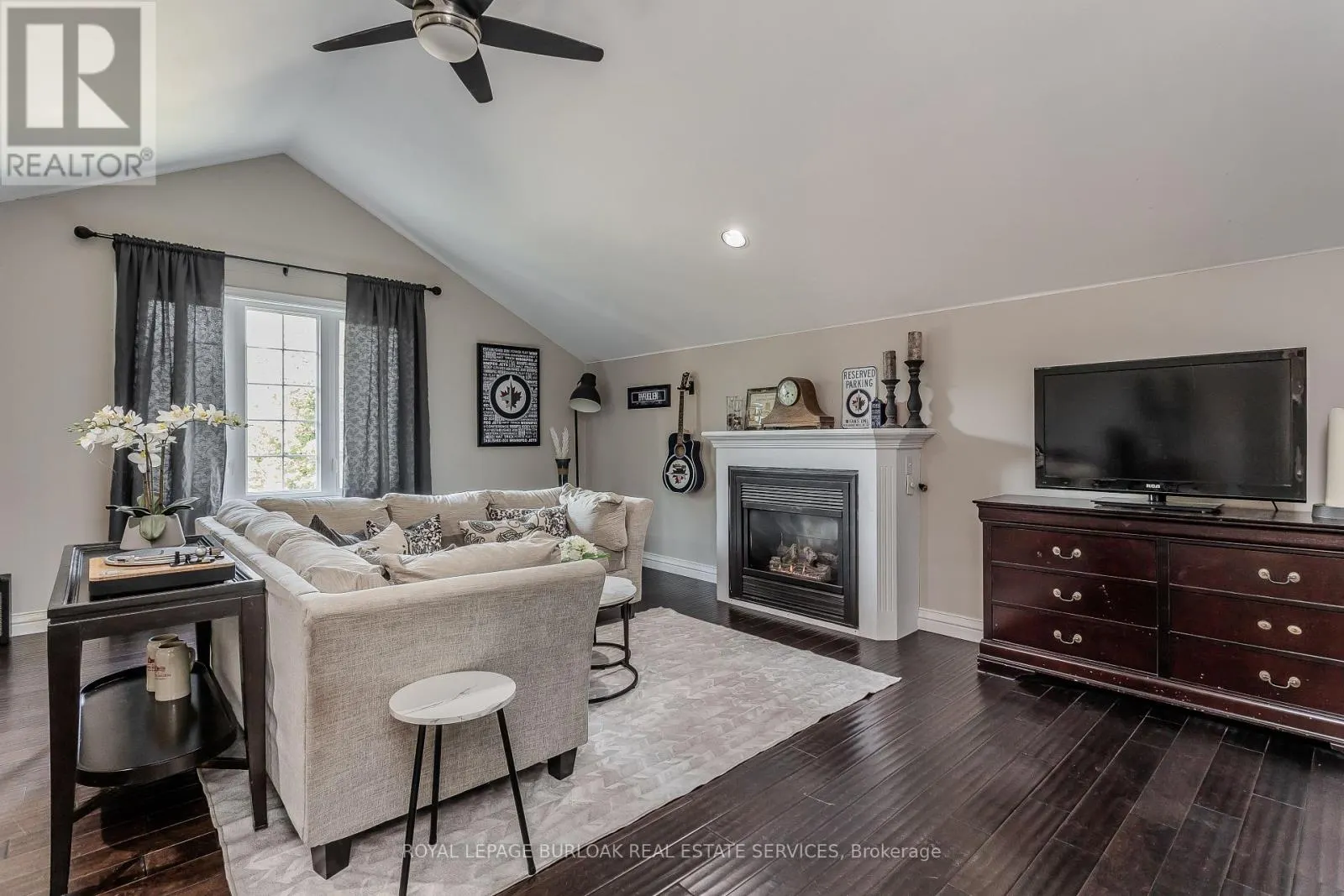 96 LAURENDALE AVENUE