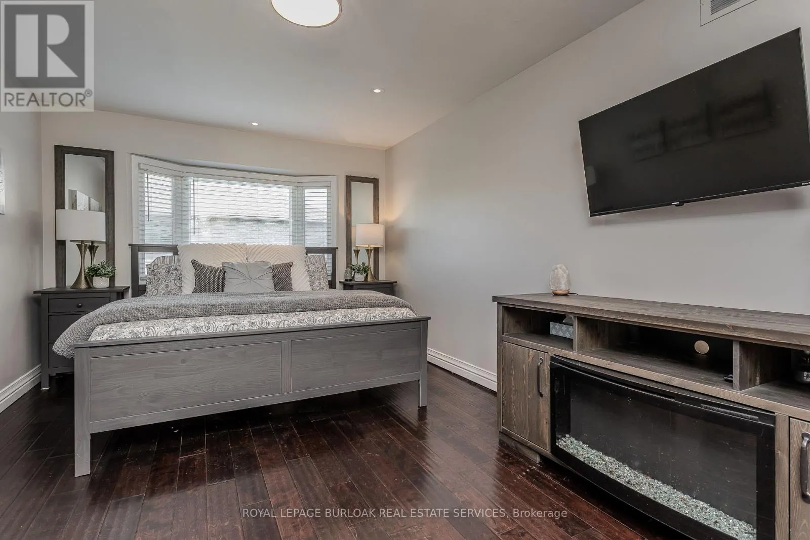 96 LAURENDALE AVENUE