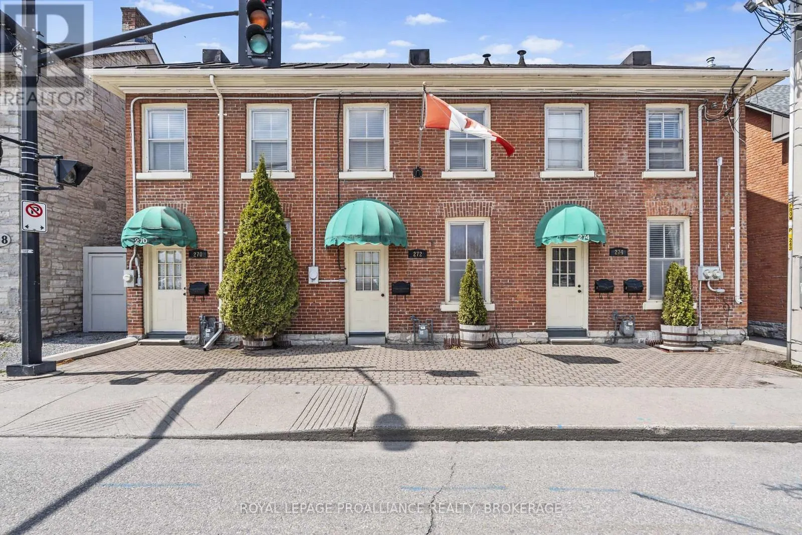 272 WELLINGTON STREET