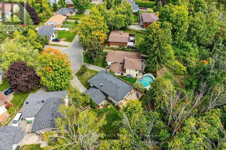 41 PARKVIEW DRIVE