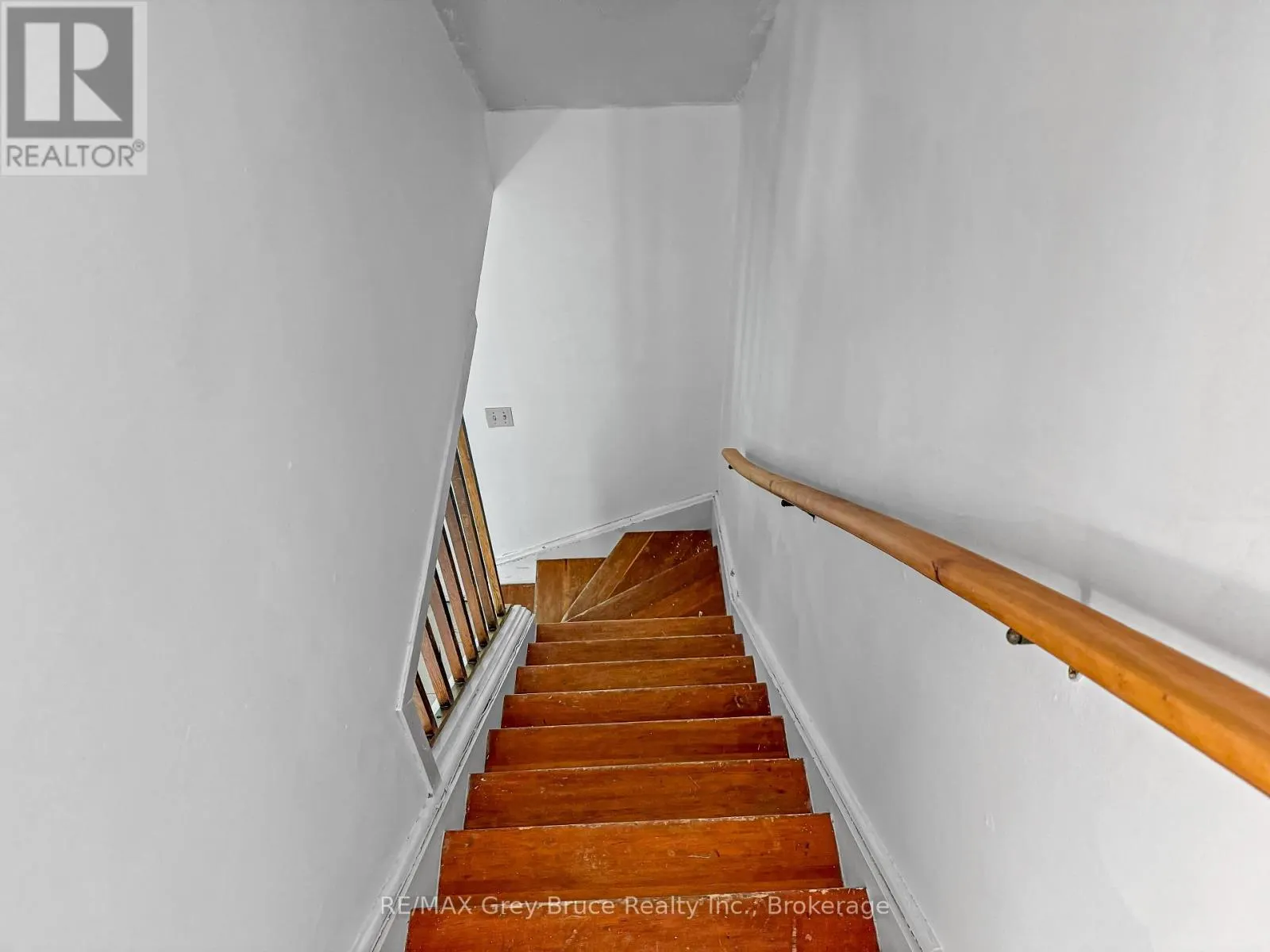 1348 SEVENTH AVENUE W