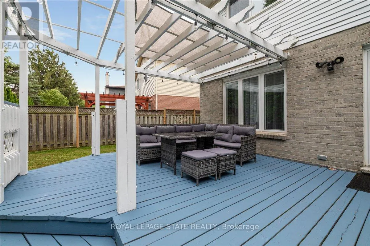 22 MERRITT CRESCENT