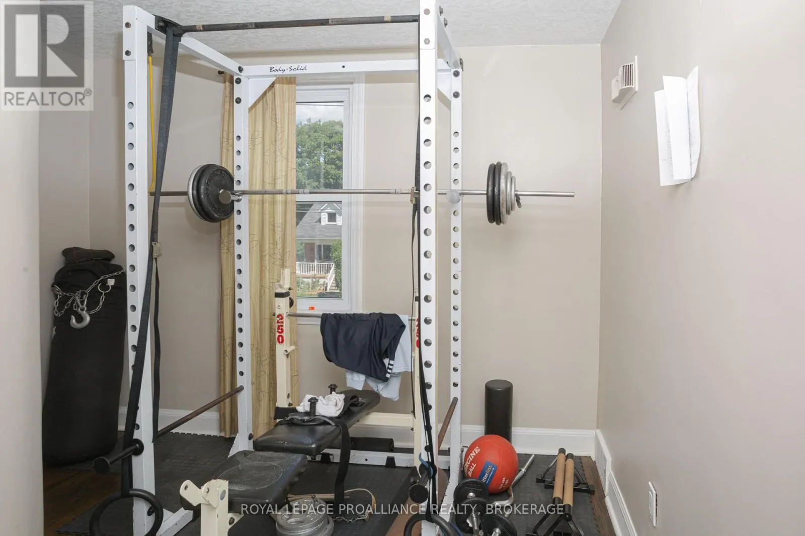 78 CARRUTHERS AVENUE