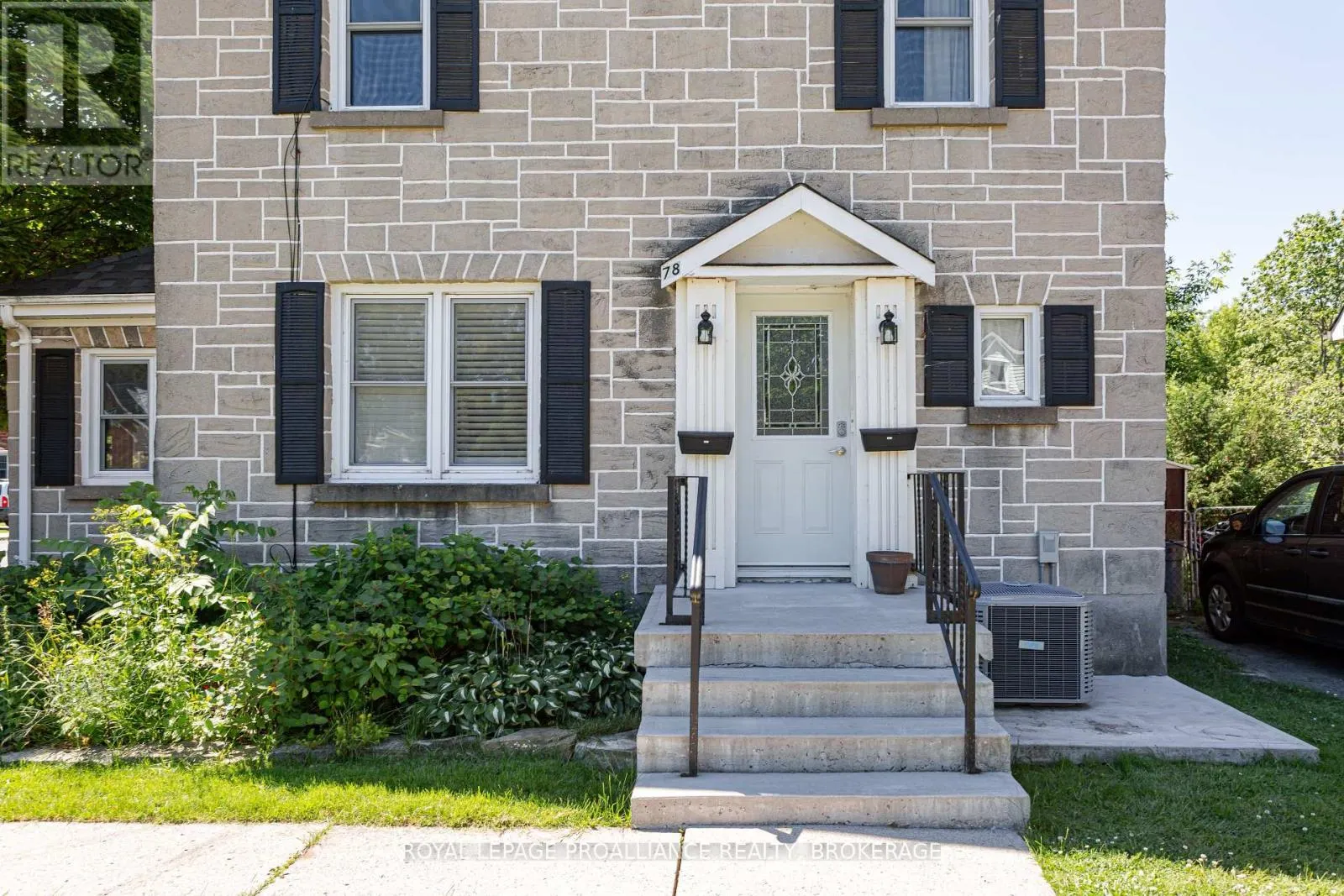 78 CARRUTHERS AVENUE