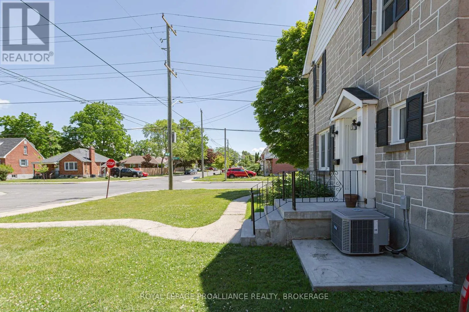 78 CARRUTHERS AVENUE