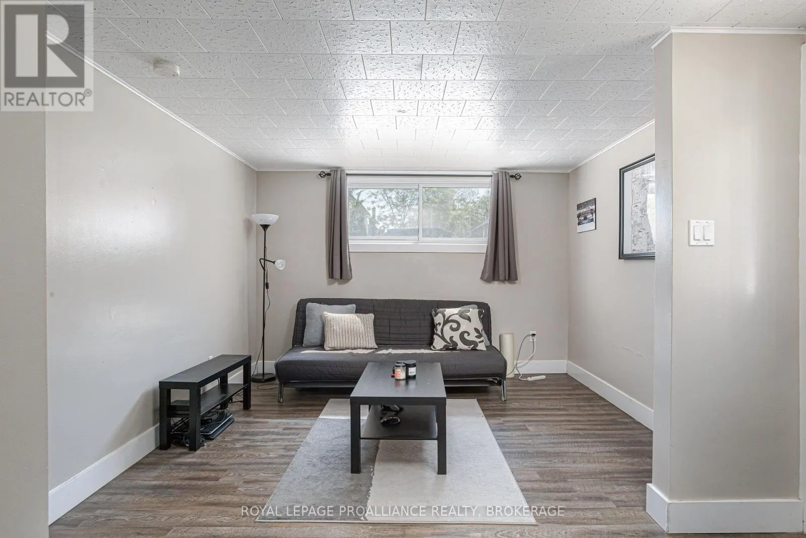 78 CARRUTHERS AVENUE