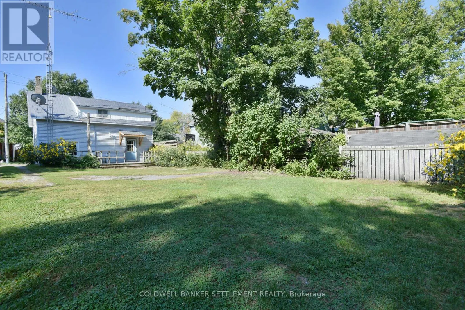 89 DRUMMOND STREET E