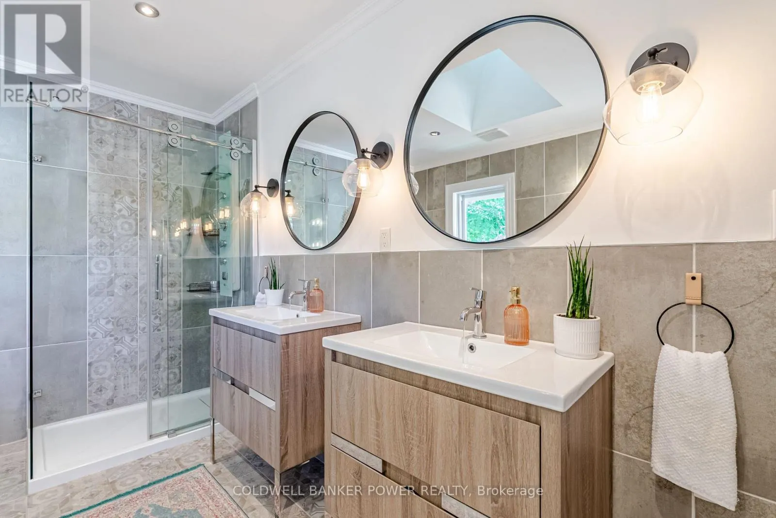 20 ELMWOOD AVENUE E