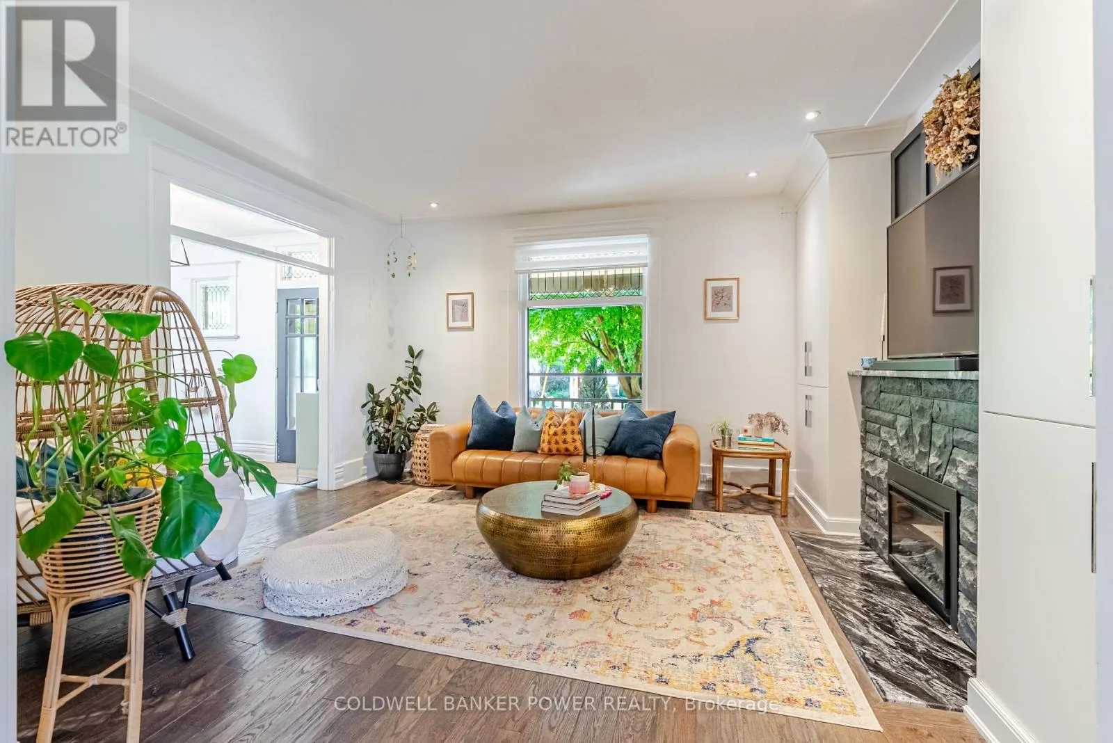 20 ELMWOOD AVENUE E