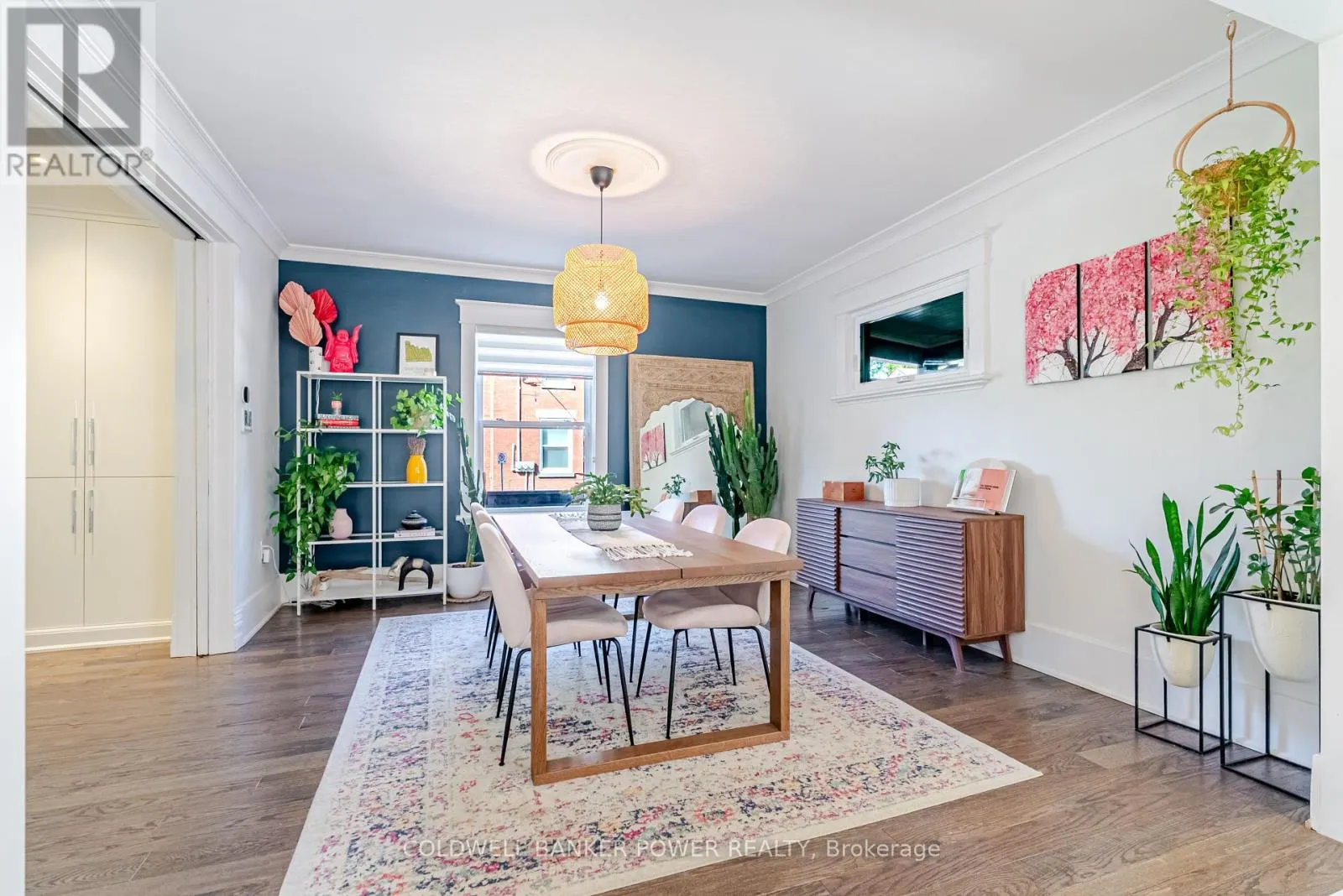20 ELMWOOD AVENUE E