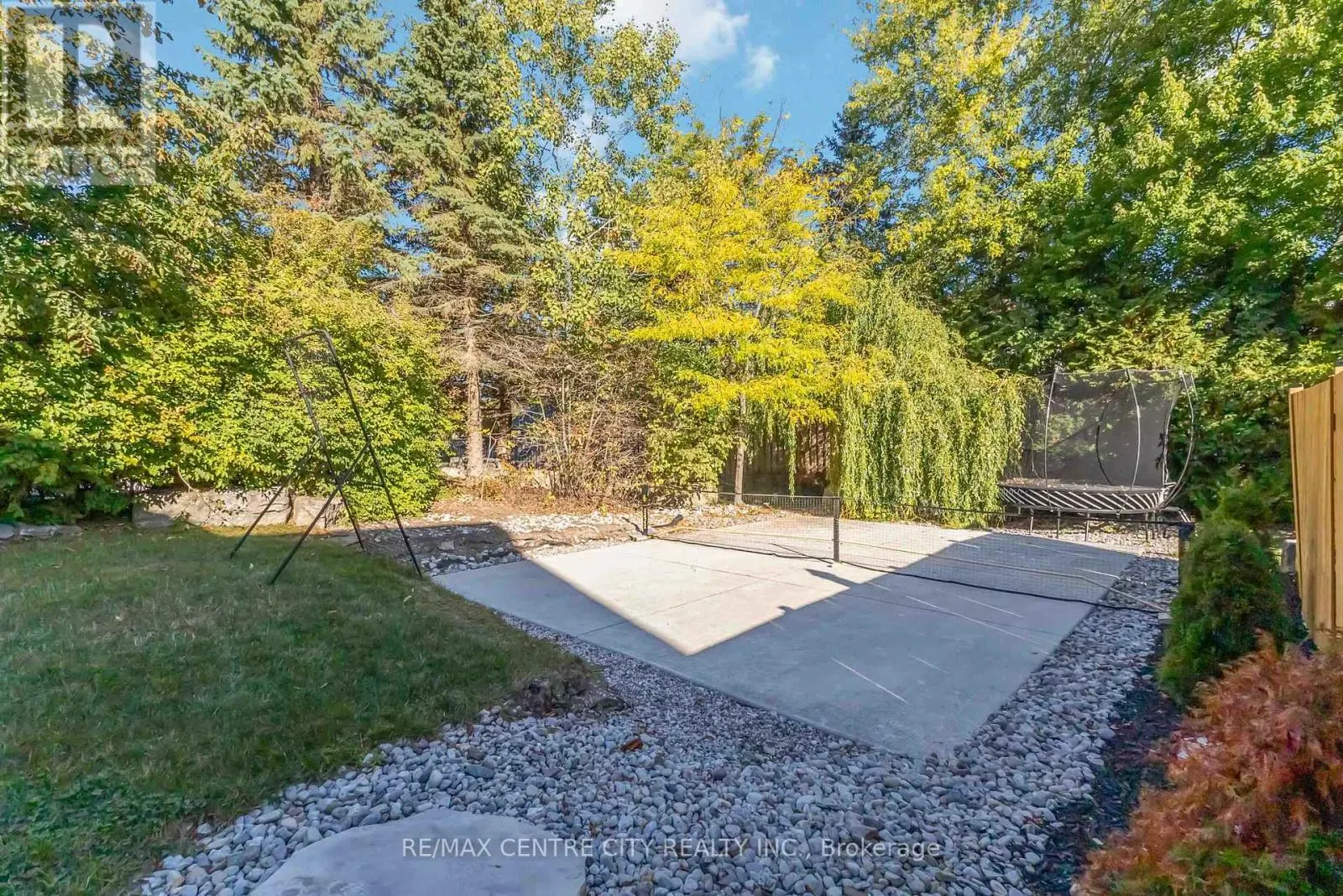 7 MARY BUCKE STREET