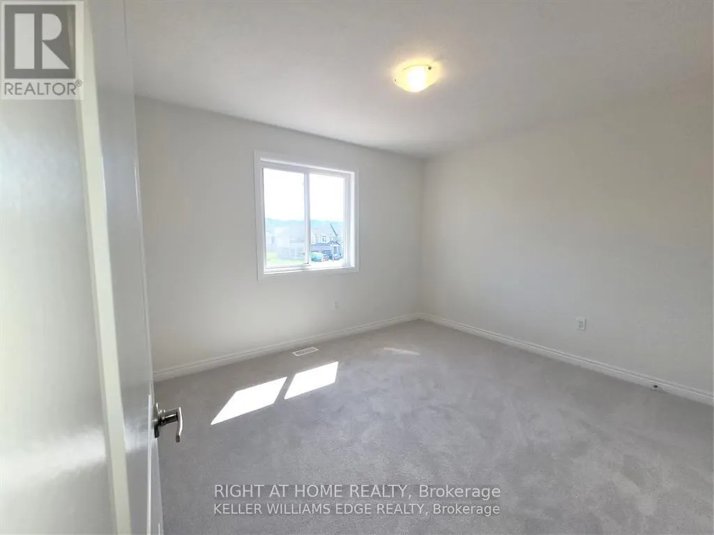 74 PINOT CRESCENT