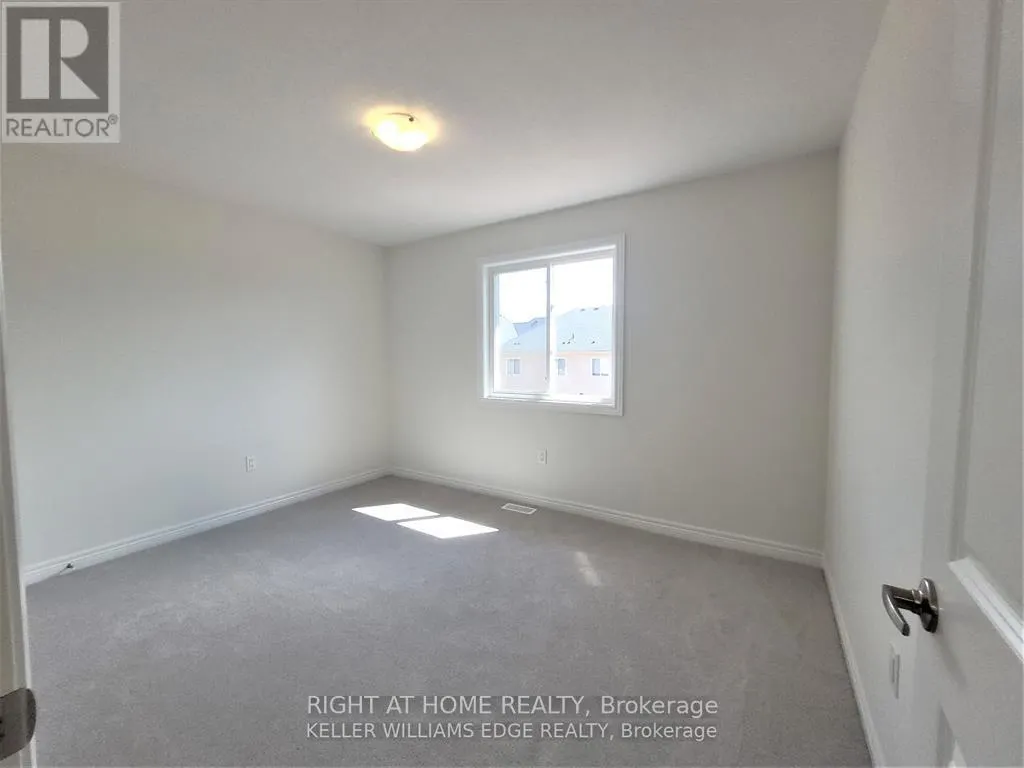 74 PINOT CRESCENT