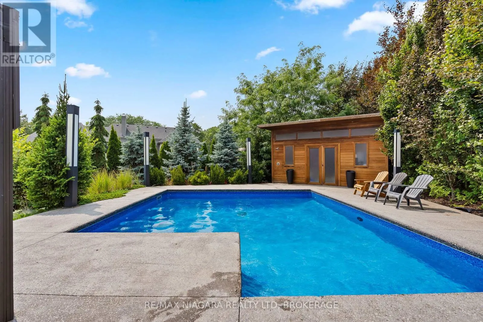 2 MALLETTE CRESCENT