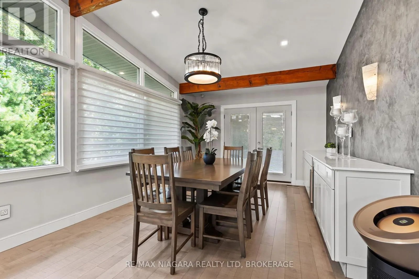 2 MALLETTE CRESCENT