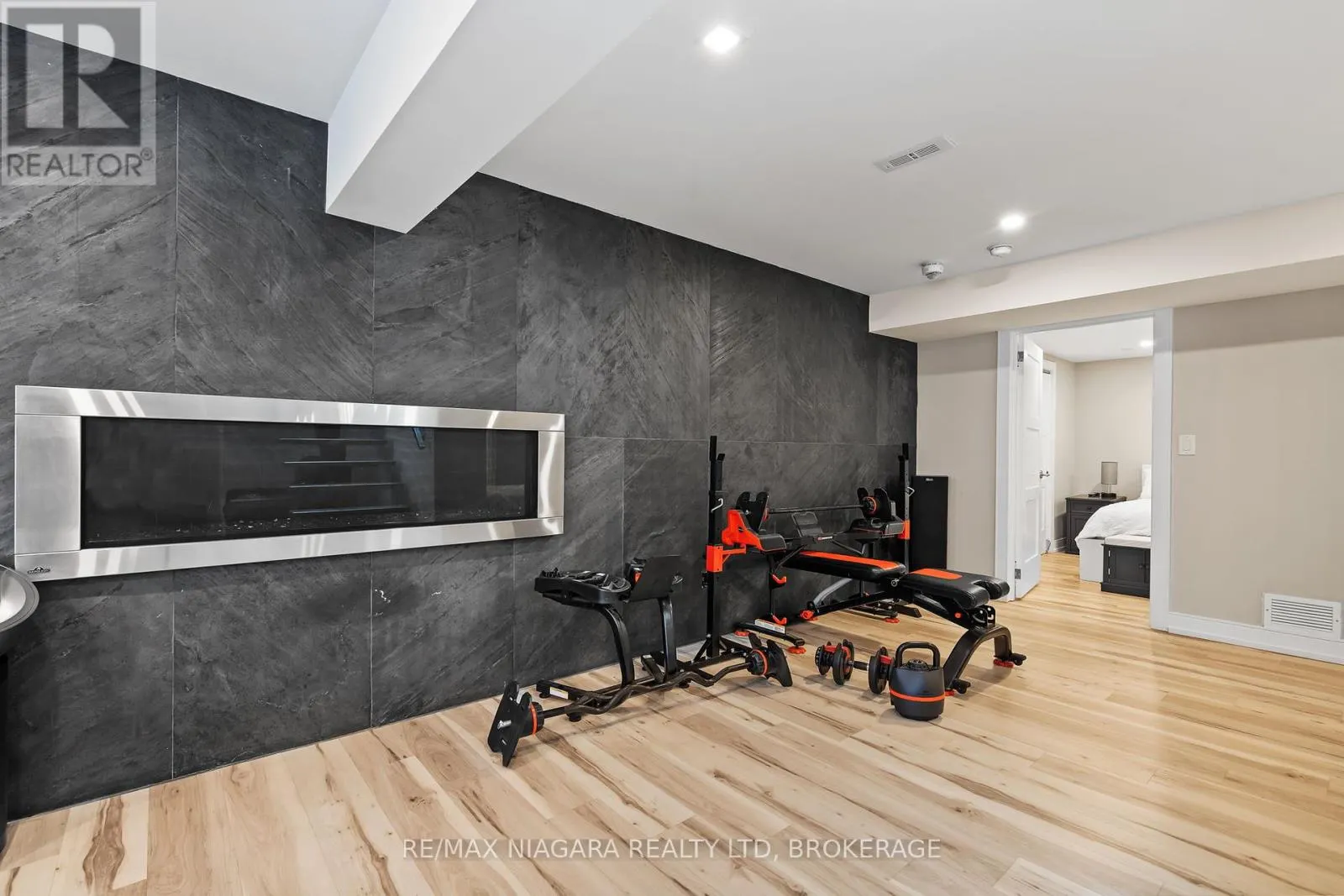 2 MALLETTE CRESCENT