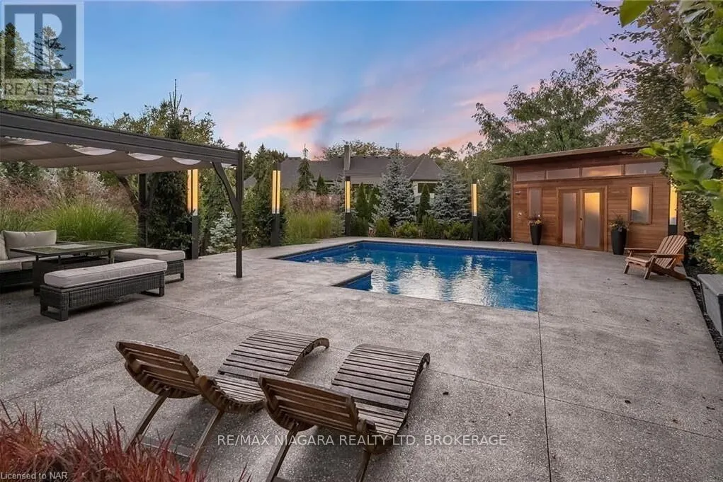 2 MALLETTE CRESCENT