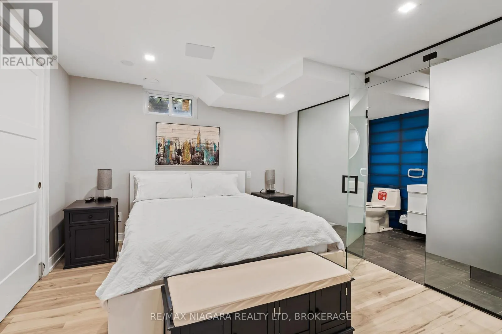 2 MALLETTE CRESCENT