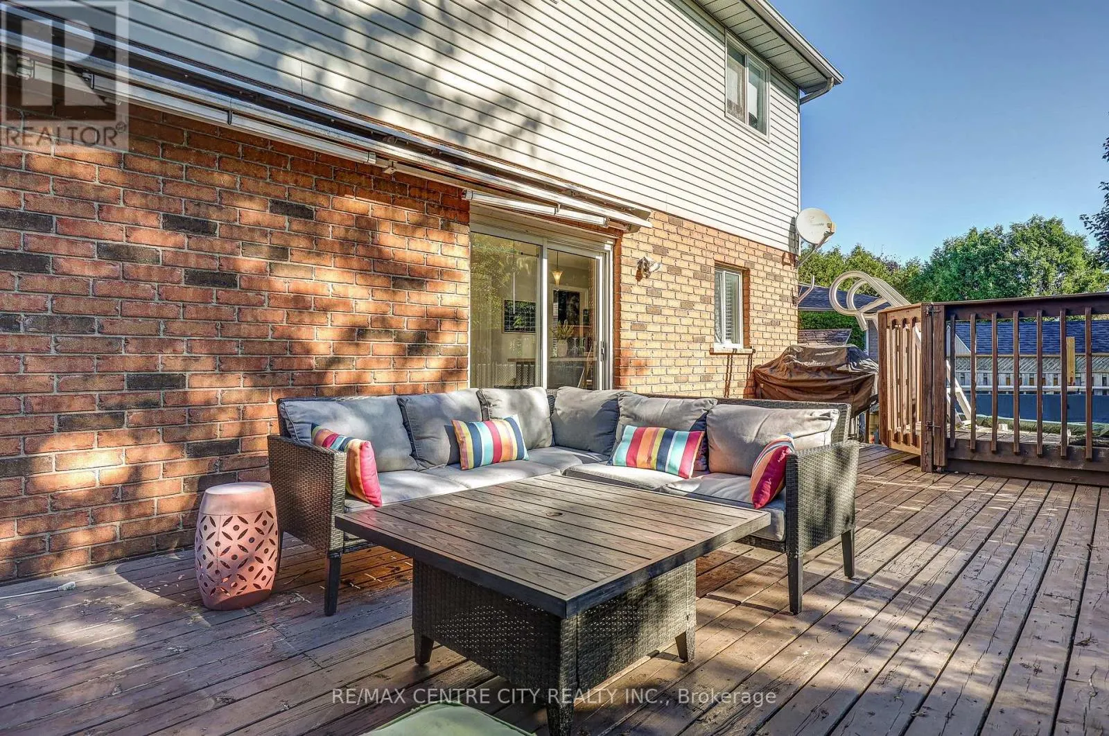 19 LYFORD COURT