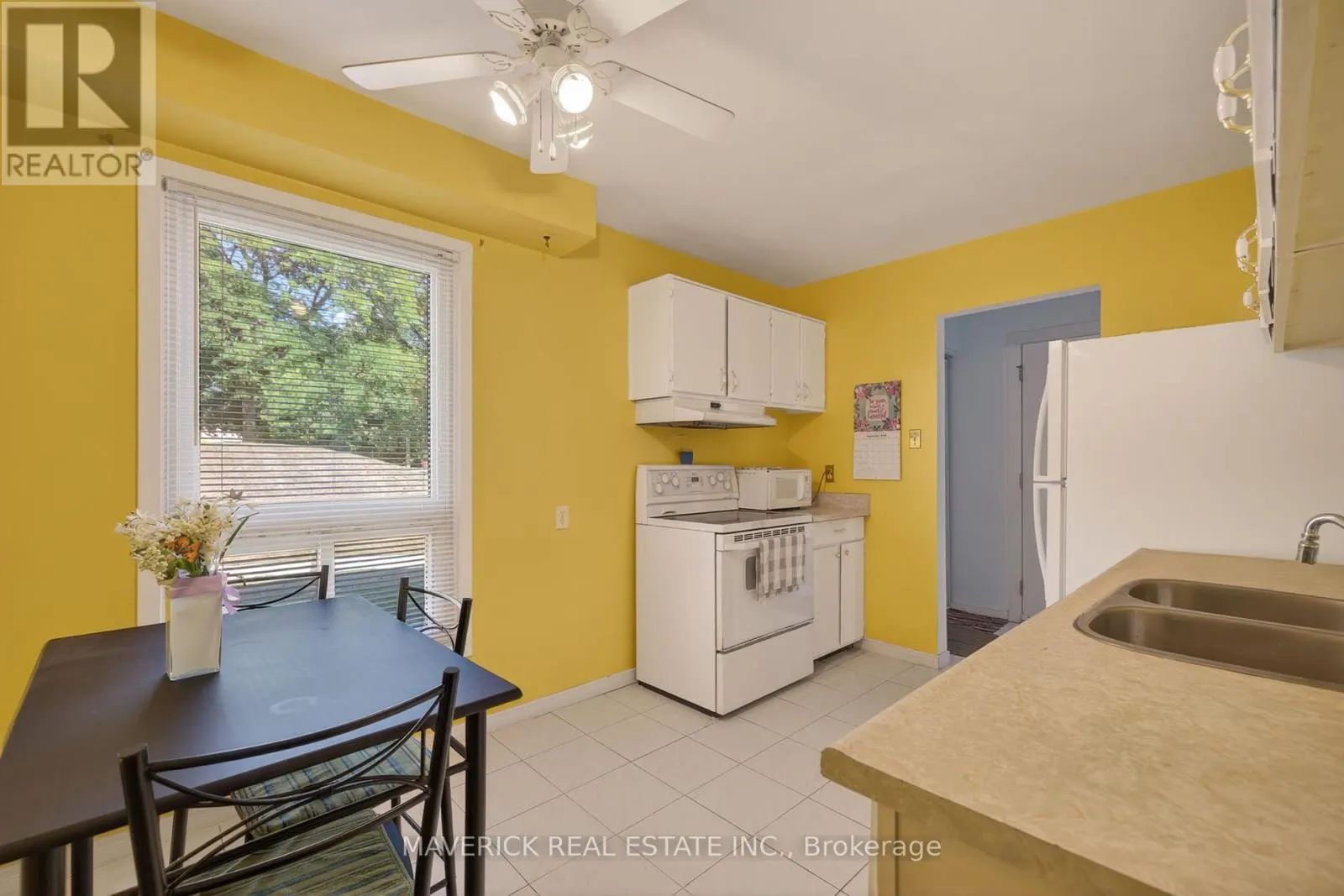 35 - 135 ANDOVER DRIVE, #35