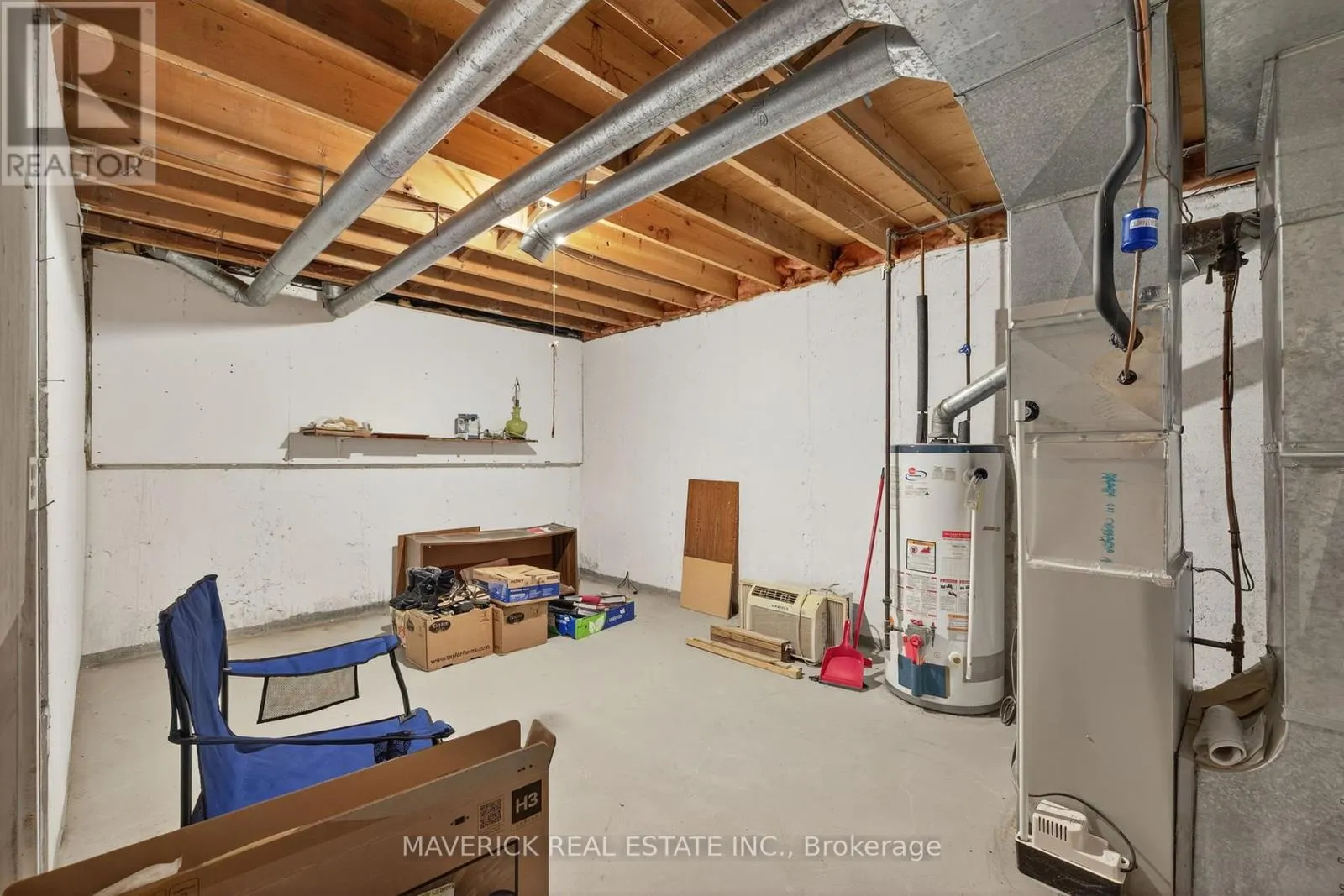 35 - 135 ANDOVER DRIVE, #35