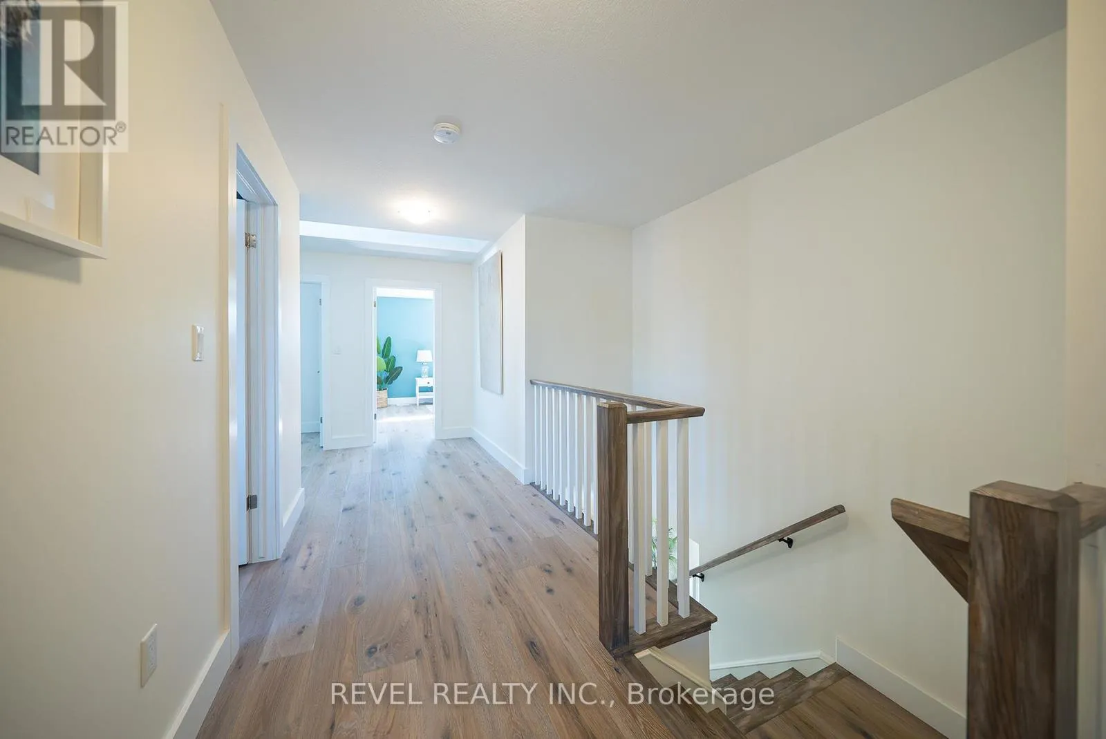 38 LAKEVIEW AVENUE
