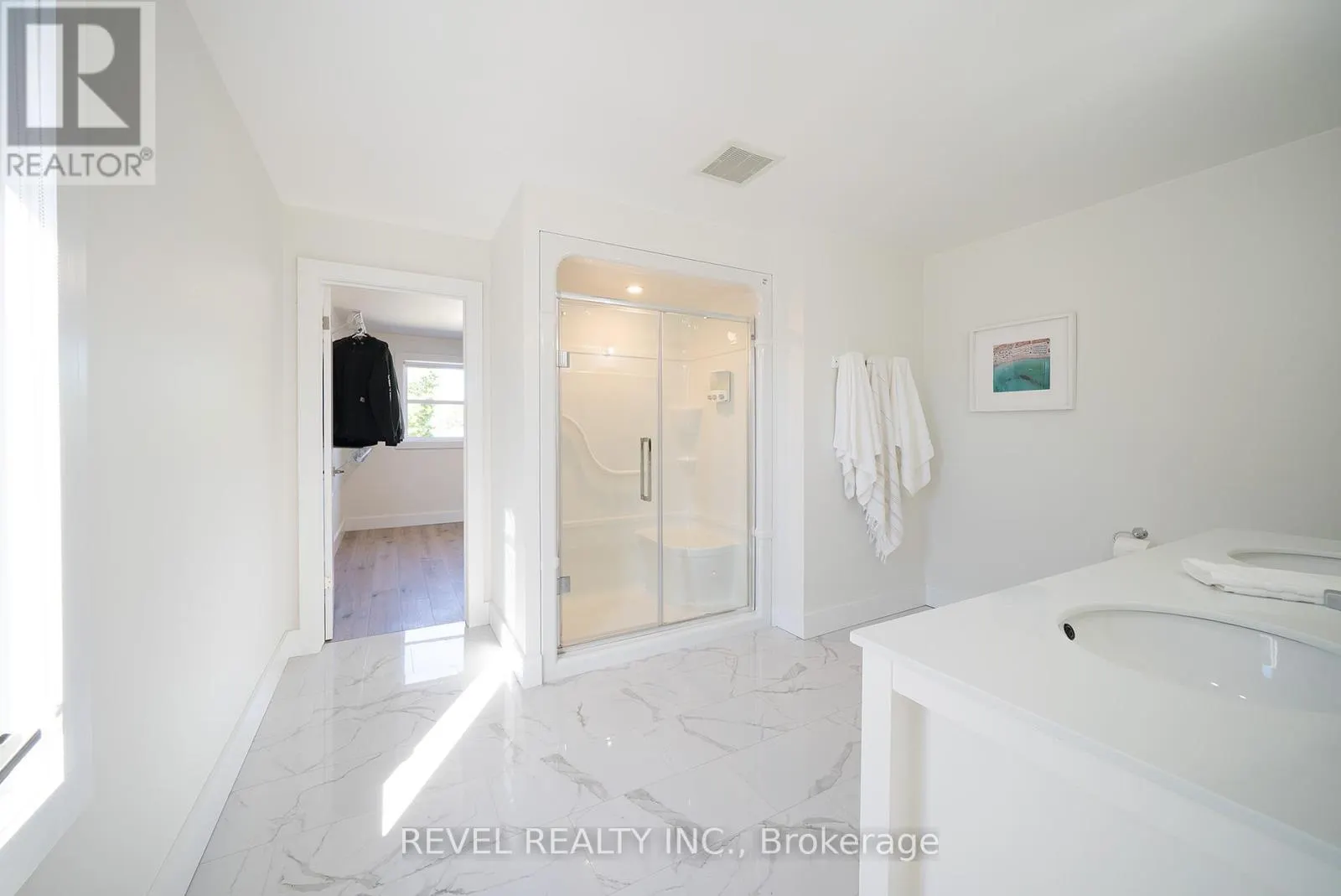 38 LAKEVIEW AVENUE