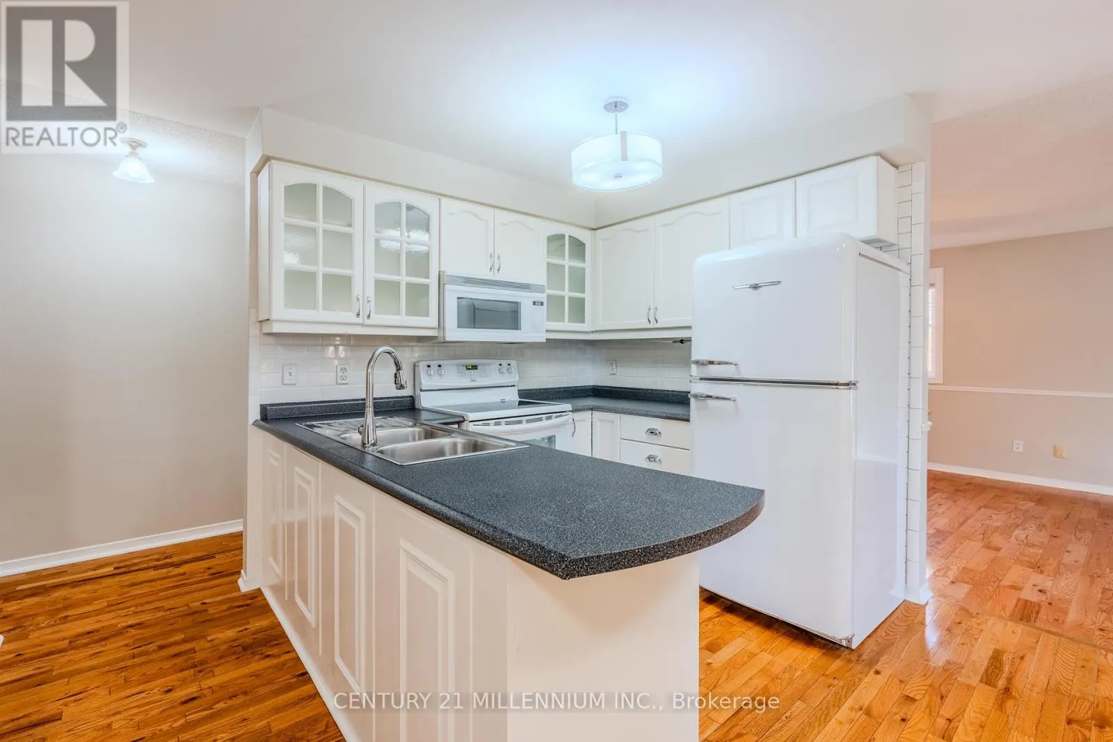 60 OFIELD ROAD