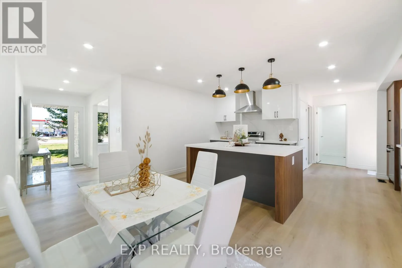 348 CARADOC STREET S