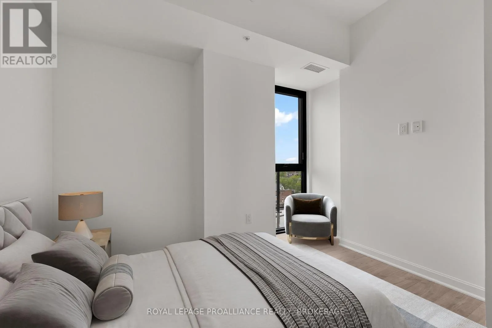 905 - 223 PRINCESS STREET, #905