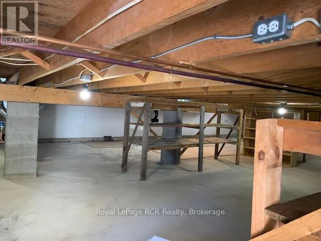 505 PIKE BAY ROAD W