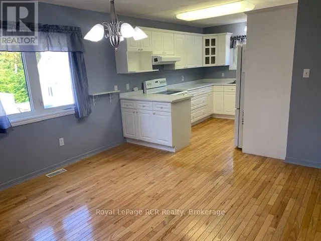 505 PIKE BAY ROAD W