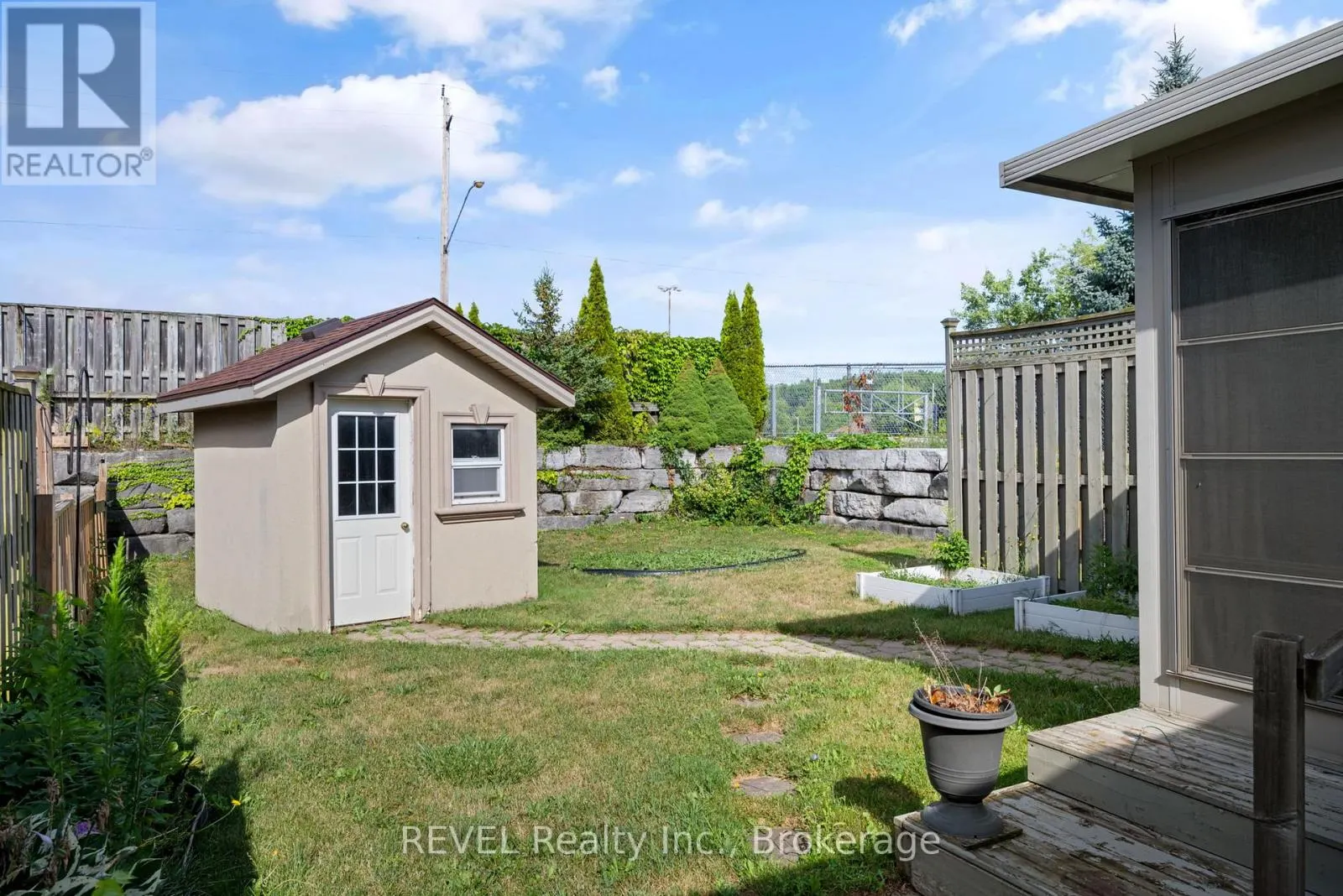 159 WILLOWLANDING COURT