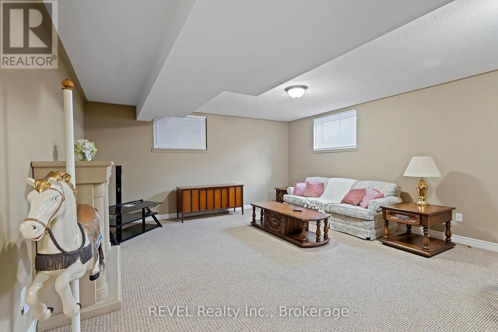 159 WILLOWLANDING COURT