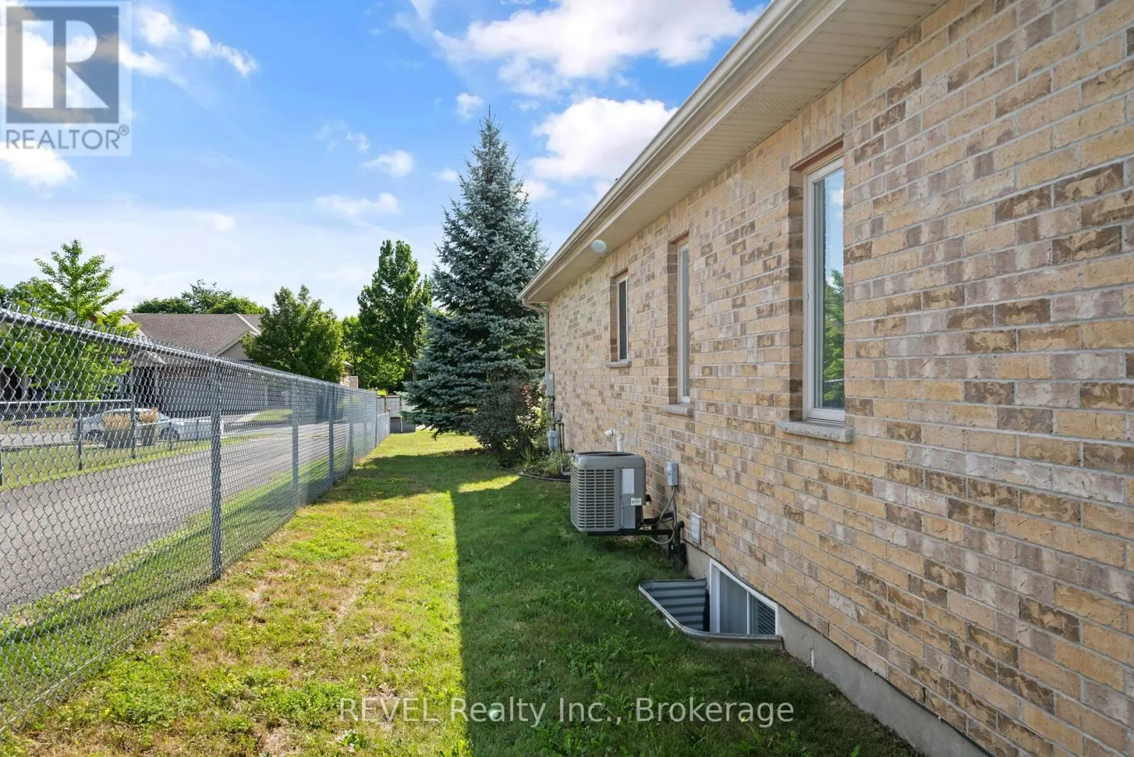 159 WILLOWLANDING COURT