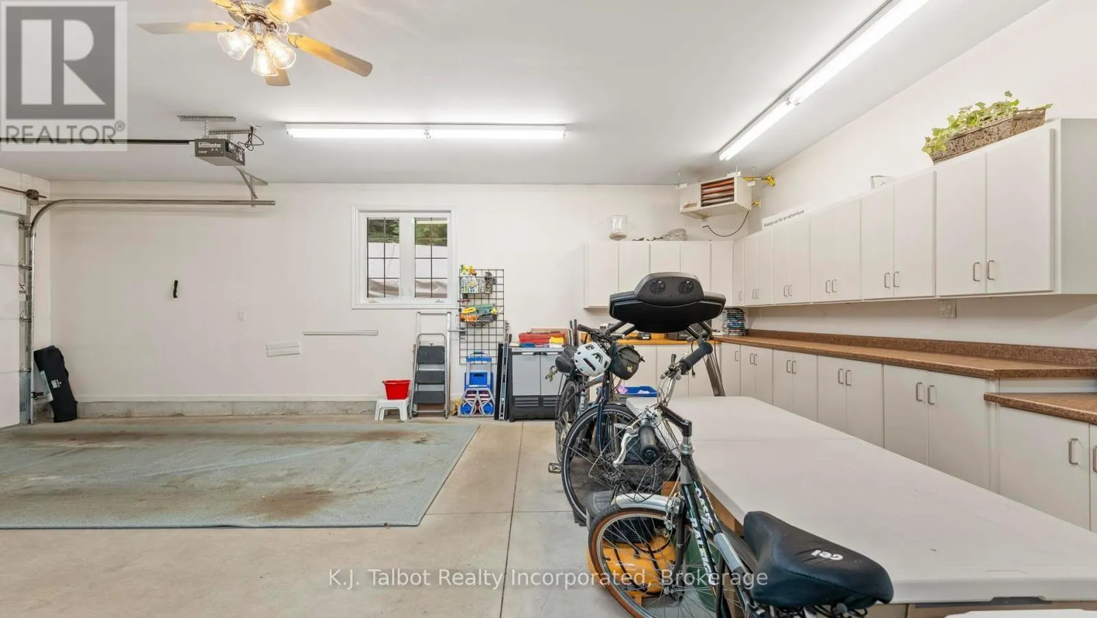 35576B BAYFIELD RIVER ROAD, R.R. #2 ROAD E