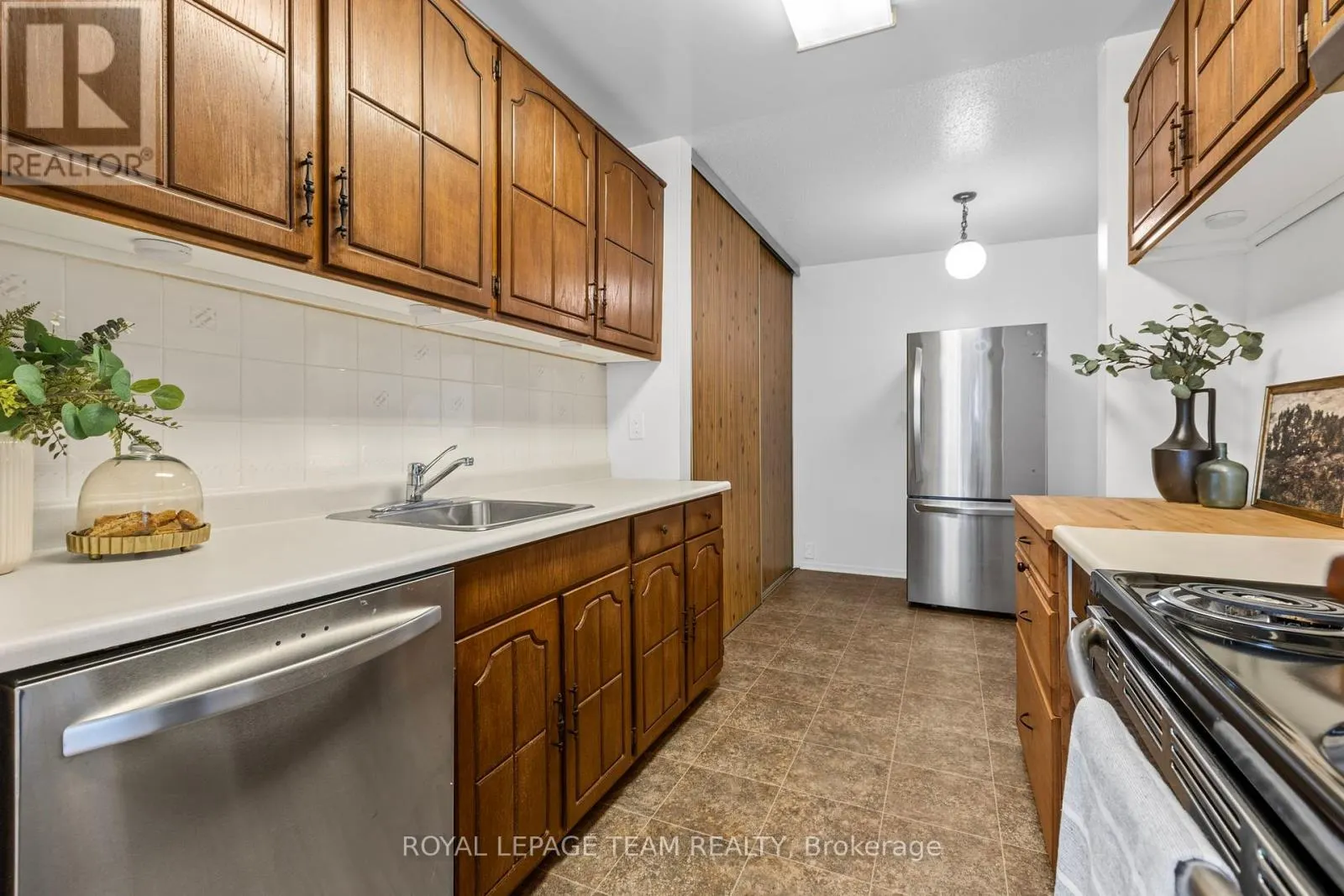 2163 ORIENT PARK DRIVE