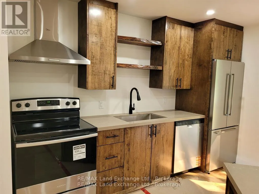 325 OJIBWA TRAIL