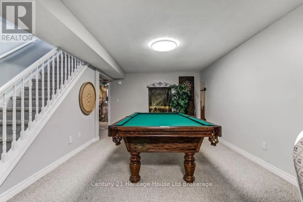 707 SOUTHWOOD WAY