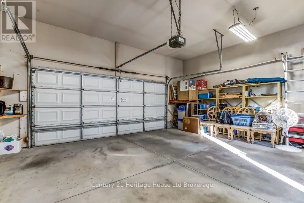 707 SOUTHWOOD WAY