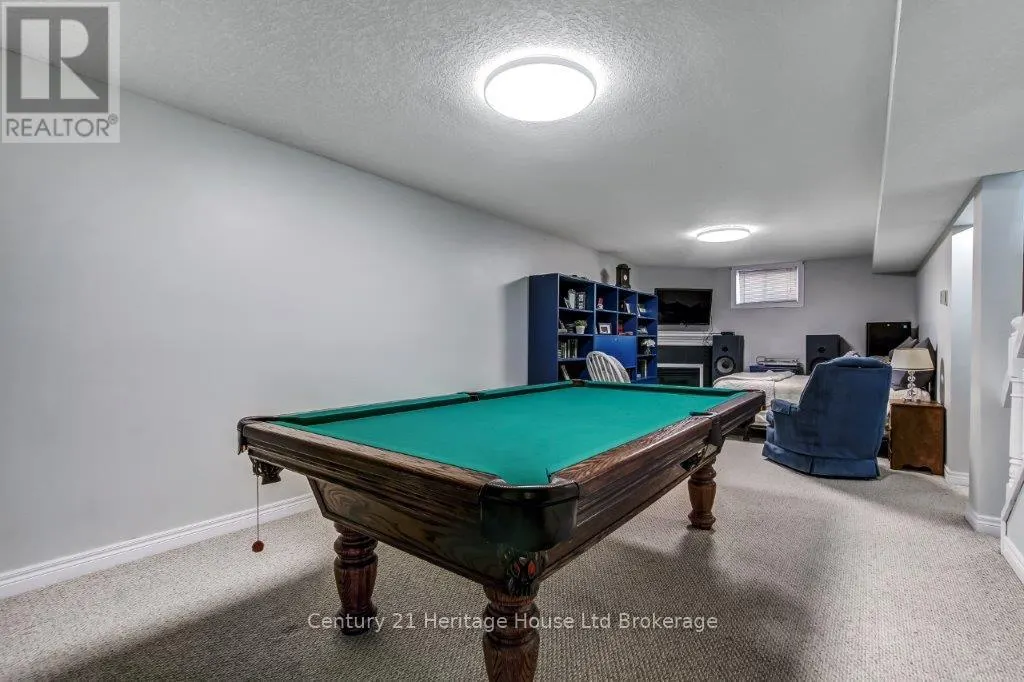 707 SOUTHWOOD WAY